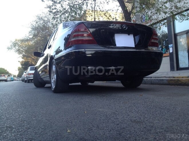 Mercedes C 240 2001, 298,000 km - 2.6 l - Sumqayıt
