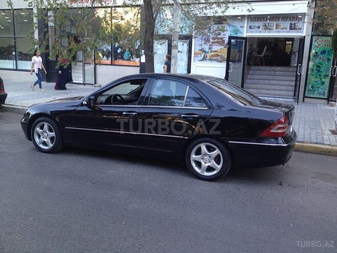 Mercedes C 240 2001, 298,000 km - 2.6 l - Sumqayıt