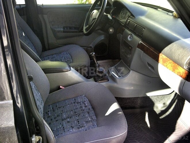 GAZ 31105 2009, 63,000 km - 2.3 l - Bakı