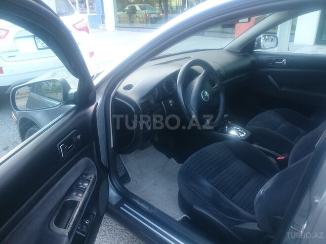Volkswagen Passat 2002, 203,186 km - 1.8 l - Sumqayıt