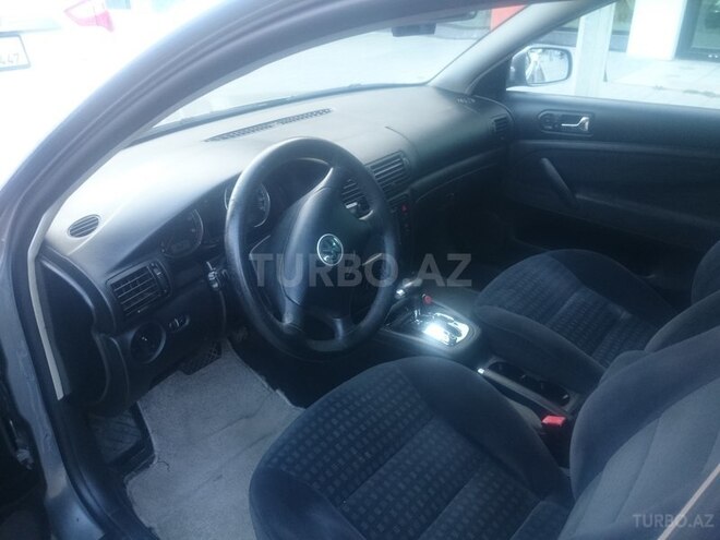 Volkswagen Passat 2002, 203,186 km - 1.8 l - Sumqayıt
