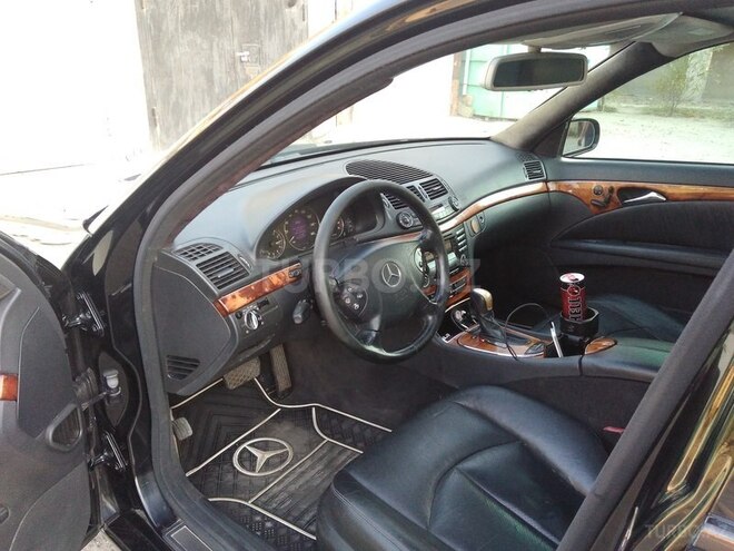 Mercedes E 350 2002, 179,000 km - 3.5 л - Sumqayıt