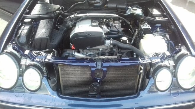 Mercedes E 200 1999, 210,223 km - 2.0 l - Gəncə