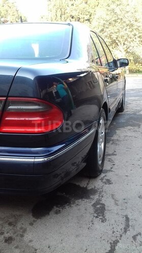 Mercedes E 200 1999, 210,223 km - 2.0 l - Gəncə