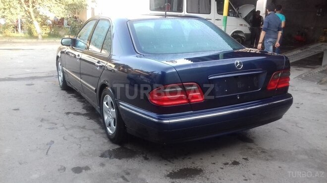 Mercedes E 200 1999, 210,223 km - 2.0 l - Gəncə