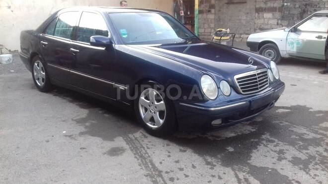 Mercedes E 200 1999, 210,223 km - 2.0 l - Gəncə