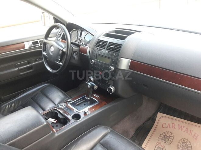 Volkswagen Touareg 2004, 134,000 km - 3.2 л - Bakı