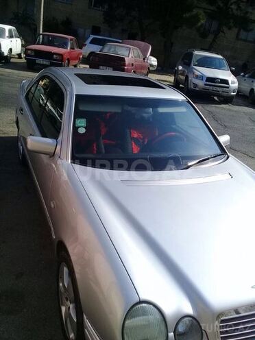 Mercedes E 230 1997, 240,000 km - 2.3 l - Bakı