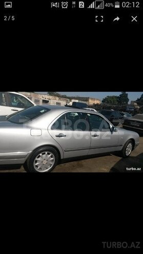 Mercedes E 300 1999, 268,000 km - 3.0 l - Sumqayıt