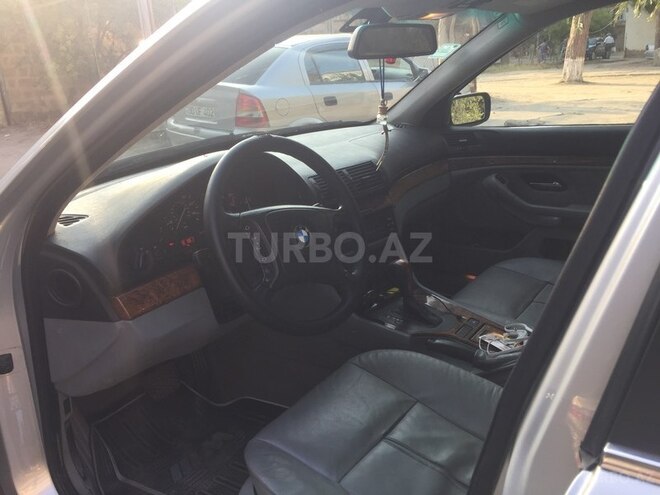 BMW 525 2001, 270,000 km - 2.5 l - Sumqayıt