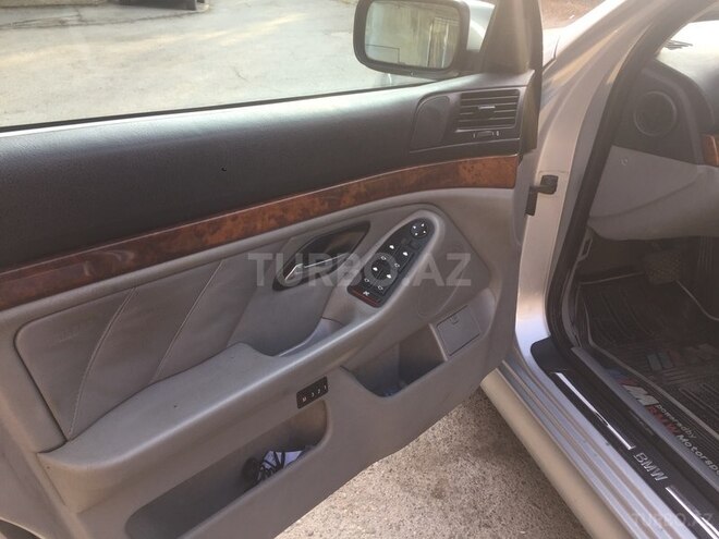 BMW 525 2001, 270,000 km - 2.5 l - Sumqayıt