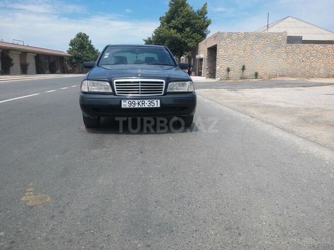 Mercedes E 180 1995, 243,000 km - 1.8 l - Bakı
