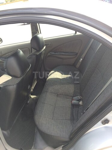 Nissan Sunny 2002, 226,000 km - 1.6 л - Bakı