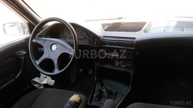 BMW 535 1988, 550,000 km - 3.5 л - Bakı