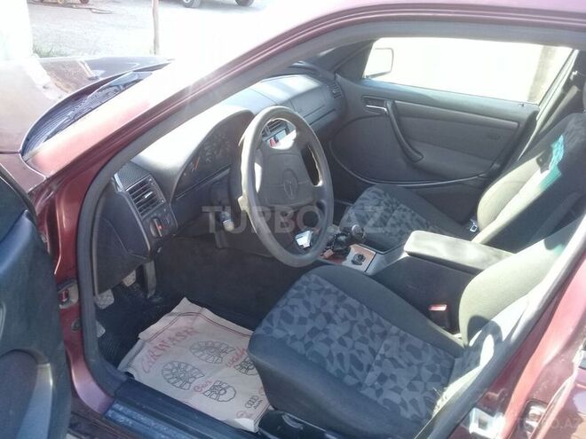 Mercedes C 180 1998, 285,000 km - 0.2 л - Sumqayıt