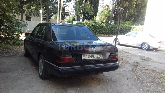 Mercedes E 200 1992, 350,000 km - 2.0 л - Bakı