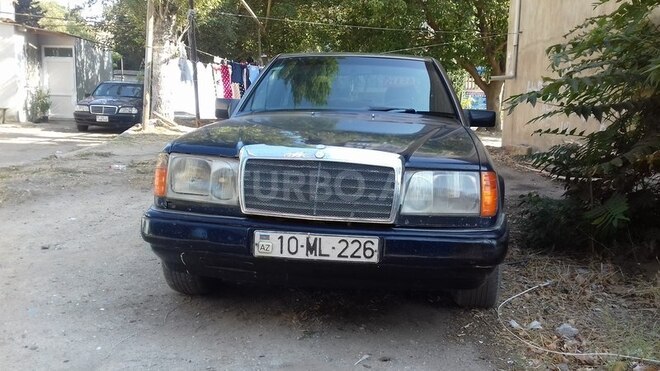 Mercedes E 200 1992, 350,000 km - 2.0 л - Bakı