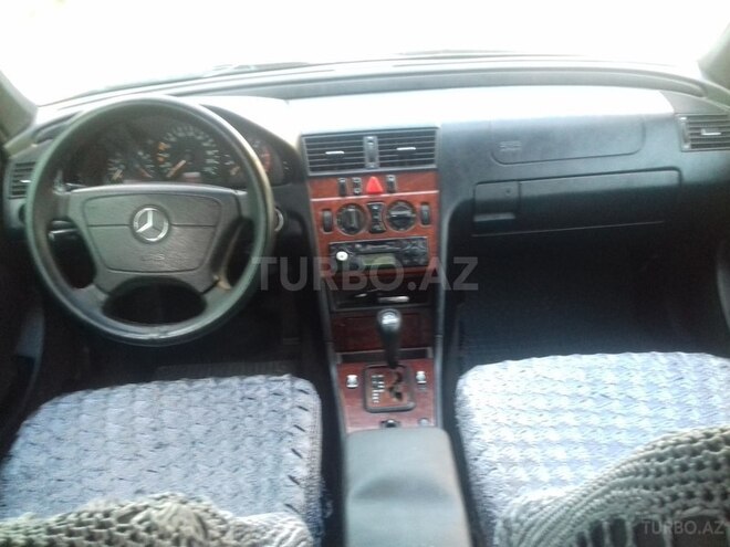 Mercedes C 220 1999, 376,360 km - 2.2 l - Bakı