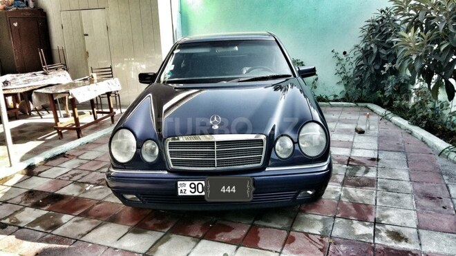 Mercedes E 240 1998, 332,950 km - 2.4 l - Bakı