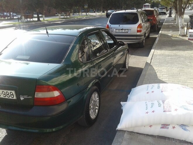 Opel Vectra 1997, 300,000 km - 2.0 л - Sumqayıt