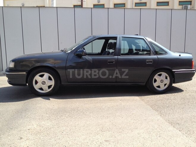 Opel Vectra 1994, 292,105 km - 2.0 л - Bakı