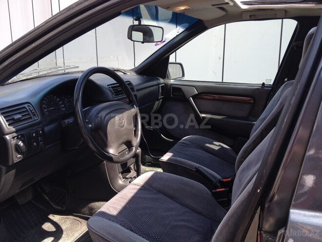 Opel Vectra 1994, 292,105 km - 2.0 л - Bakı