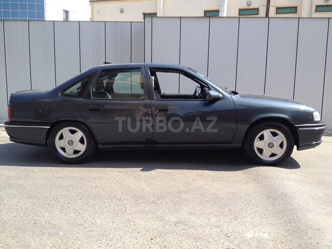Opel Vectra 1994, 292,105 km - 2.0 л - Bakı