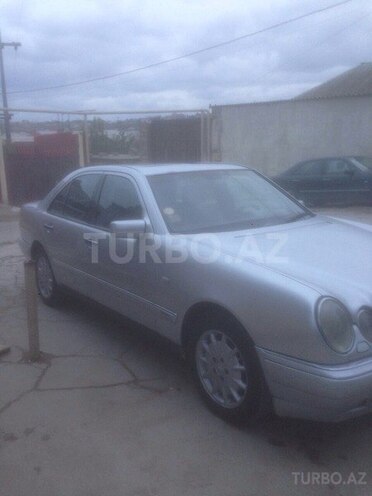 Mercedes E 230 1995, 405,000 km - 2.3 l - Bakı