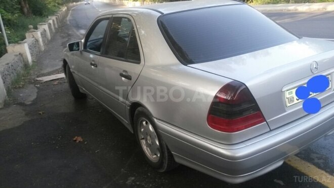 Mercedes C 180 1999, 250,000 km - 0.2 l - Samux