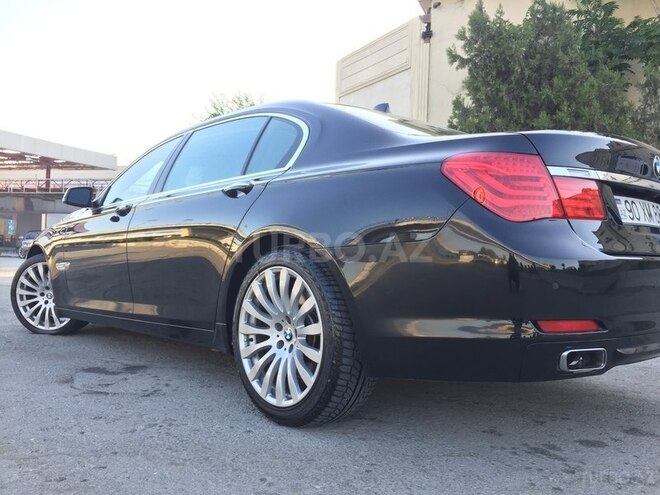 BMW 750 2011, 80,000 km - 4.4 l - Bakı