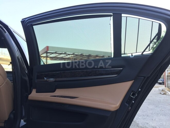 BMW 750 2011, 80,000 km - 4.4 l - Bakı