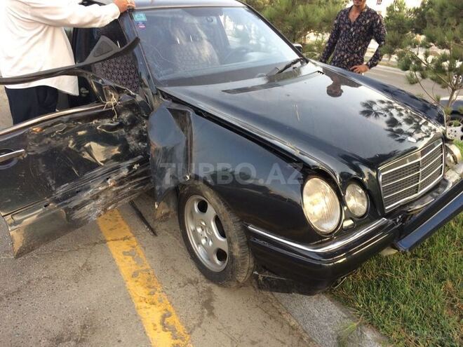Mercedes E 280 1997, 280,000 km - 0.3 l - Bakı