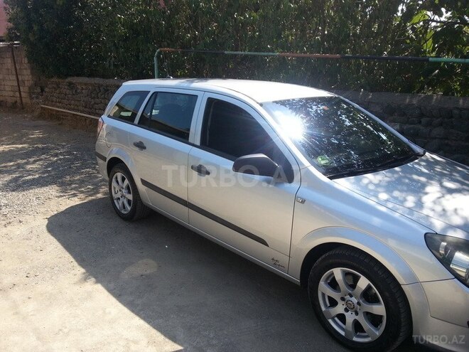 Opel Astra 2006, 127,600 km - 2.0 l - Lənkəran