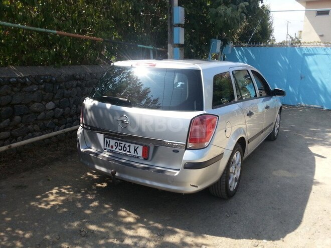 Opel Astra 2006, 127,600 km - 2.0 l - Lənkəran