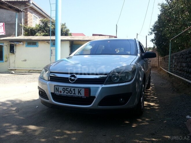 Opel Astra 2006, 127,600 km - 2.0 l - Lənkəran