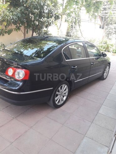 Volkswagen Passat 2006, 275,000 km - 2.0 l - Bakı