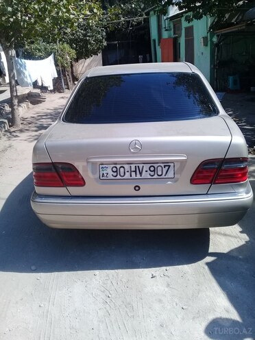 Mercedes E 240 1998, 222,314 km - 2.4 l - Bakı