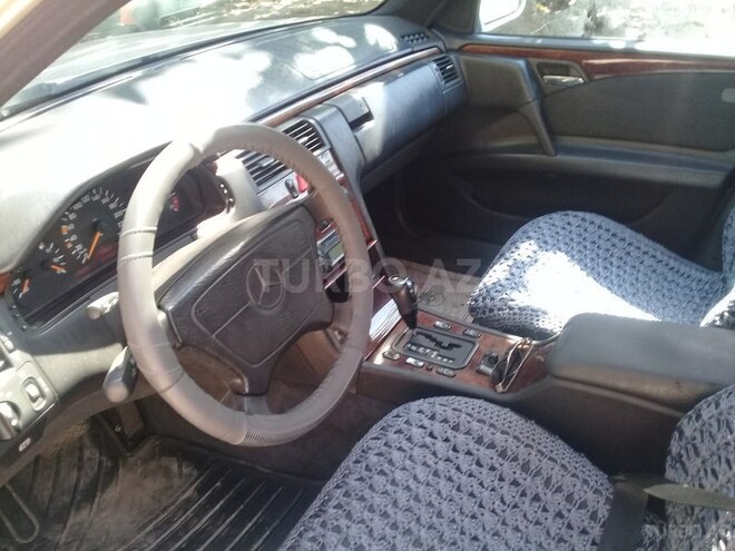 Mercedes E 240 1998, 222,314 km - 2.4 l - Bakı