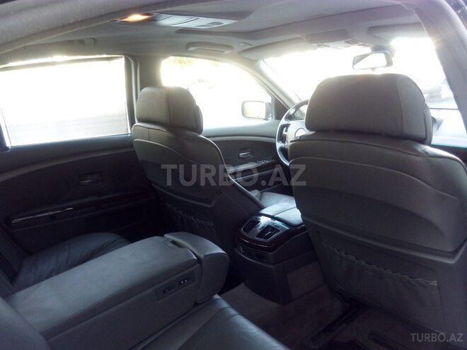 BMW 745 2001, 300,000 km - 4.4 l - Bakı