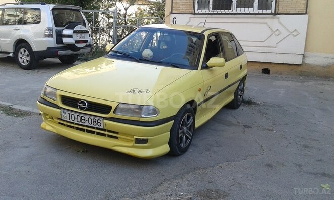 Opel Astra 1995, 325,582 km - 2.0 l - Sumqayıt