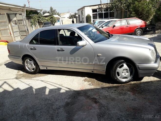 Mercedes E 230 1996, 367,409 km - 2.3 l - Sumqayıt