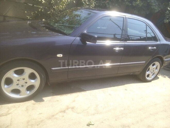Mercedes E 240 1998, 280,000 km - 2.4 l - Bakı