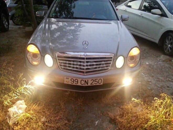 Mercedes E 220 2005, 257,190 km - 2.2 l - Bakı