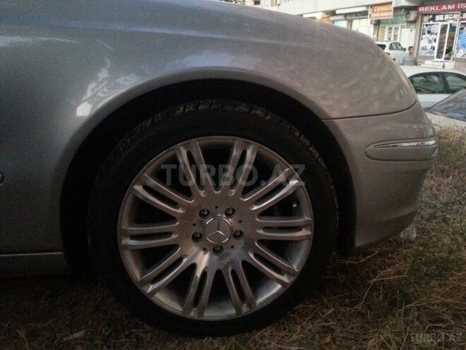 Mercedes E 220 2005, 257,190 km - 2.2 l - Bakı
