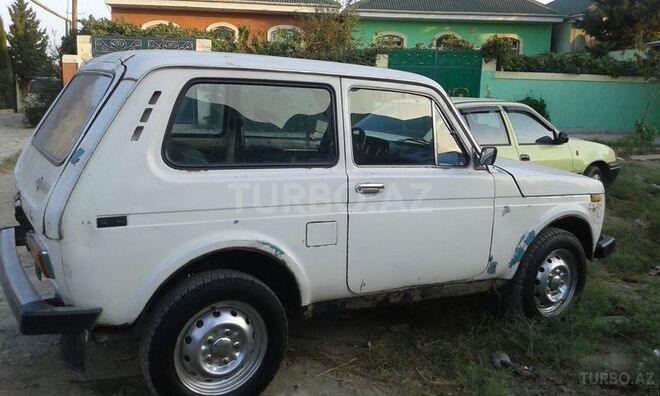 LADA (VAZ) Niva 1989, 90 km - 1.6 l - Bakı