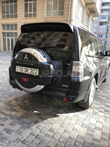 Mitsubishi Pajero 2010, 96,000 km - 3.5 л - Bakı