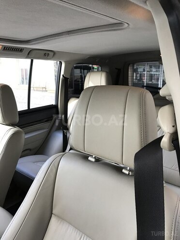 Mitsubishi Pajero 2010, 96,000 km - 3.5 л - Bakı