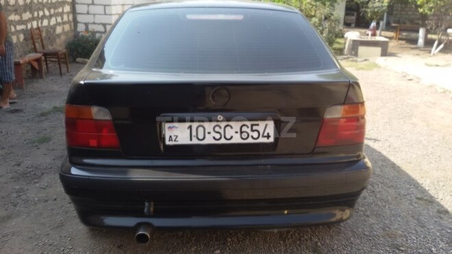 BMW 316 1996, 350,000 km - 1.6 l - Qazax