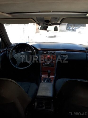 Mercedes E 230 1997, 350,000 km - 2.3 l - Bakı