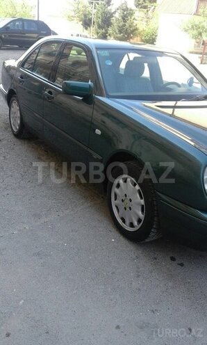 Mercedes E 240 1998, 250,000 km - 2.4 л - Bakı